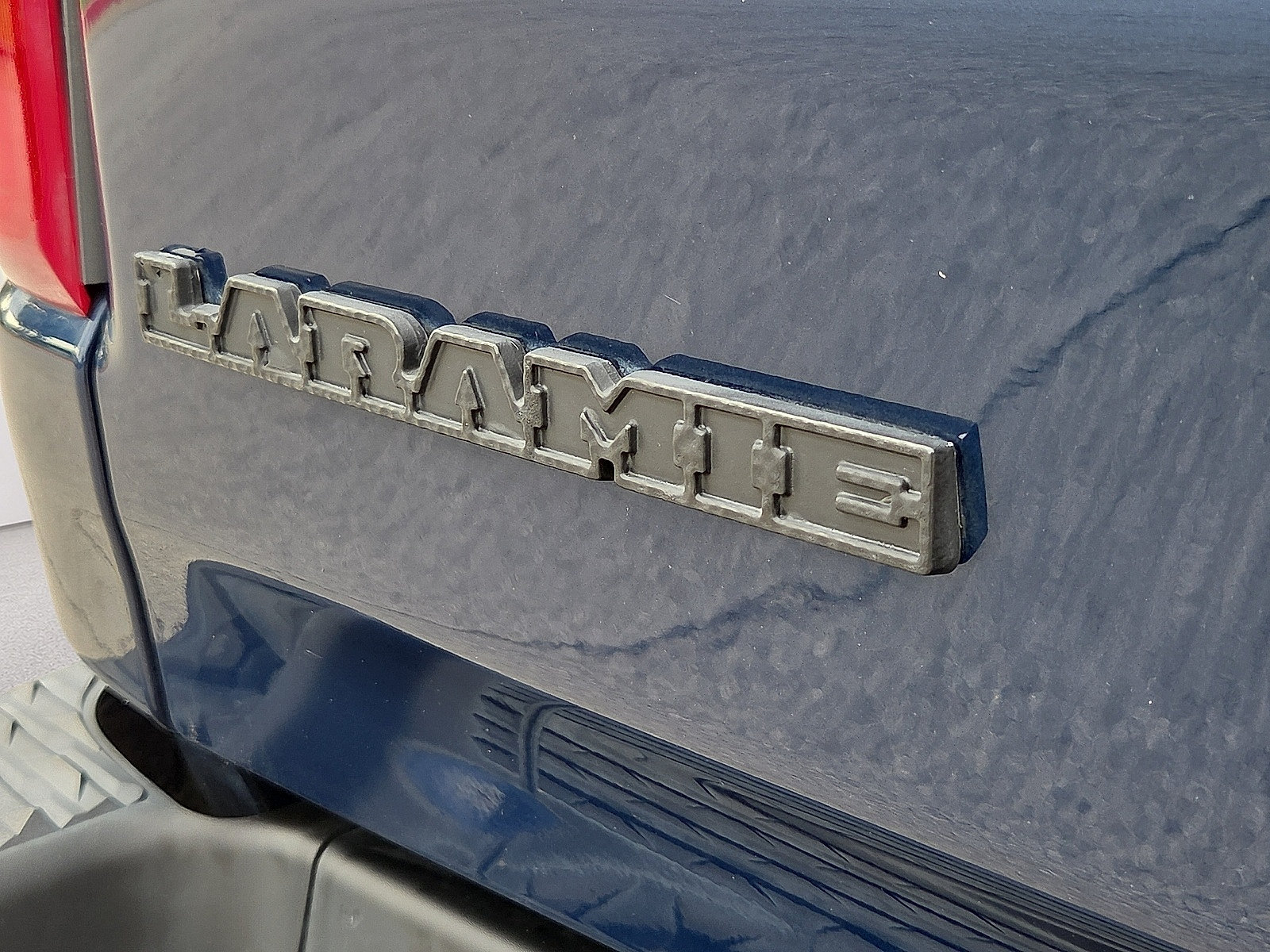 Used 2020 RAM 1500 Laramie AWD/4WD image 8