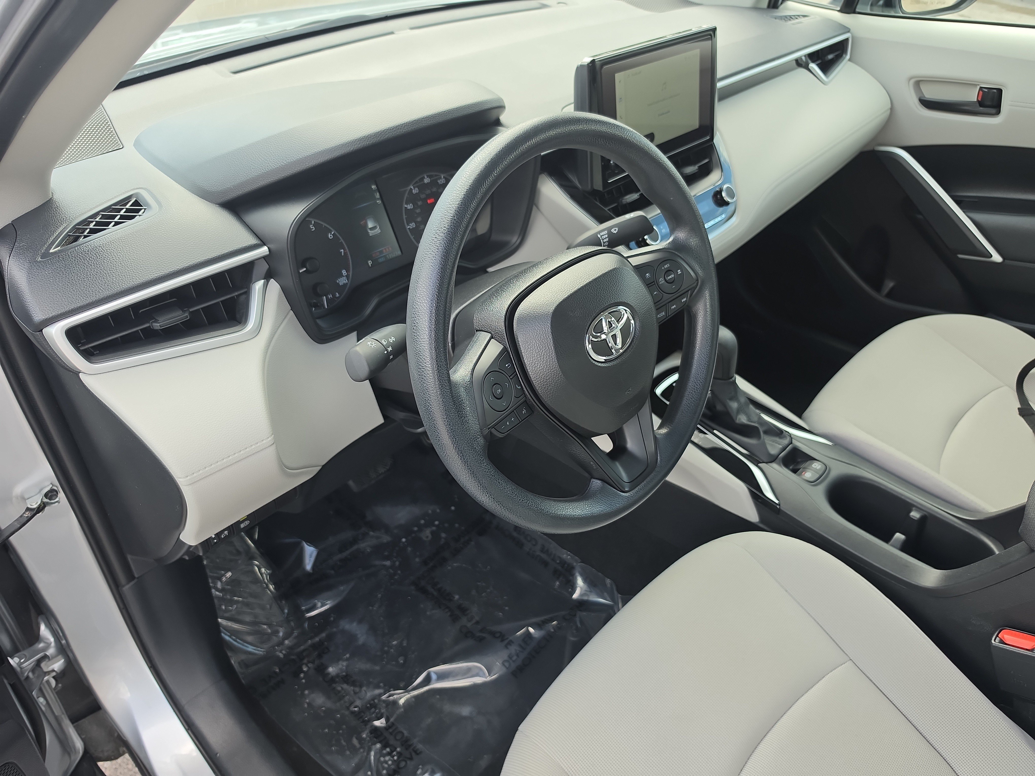 Used 2025 Toyota Corolla Cross L FWD image 20