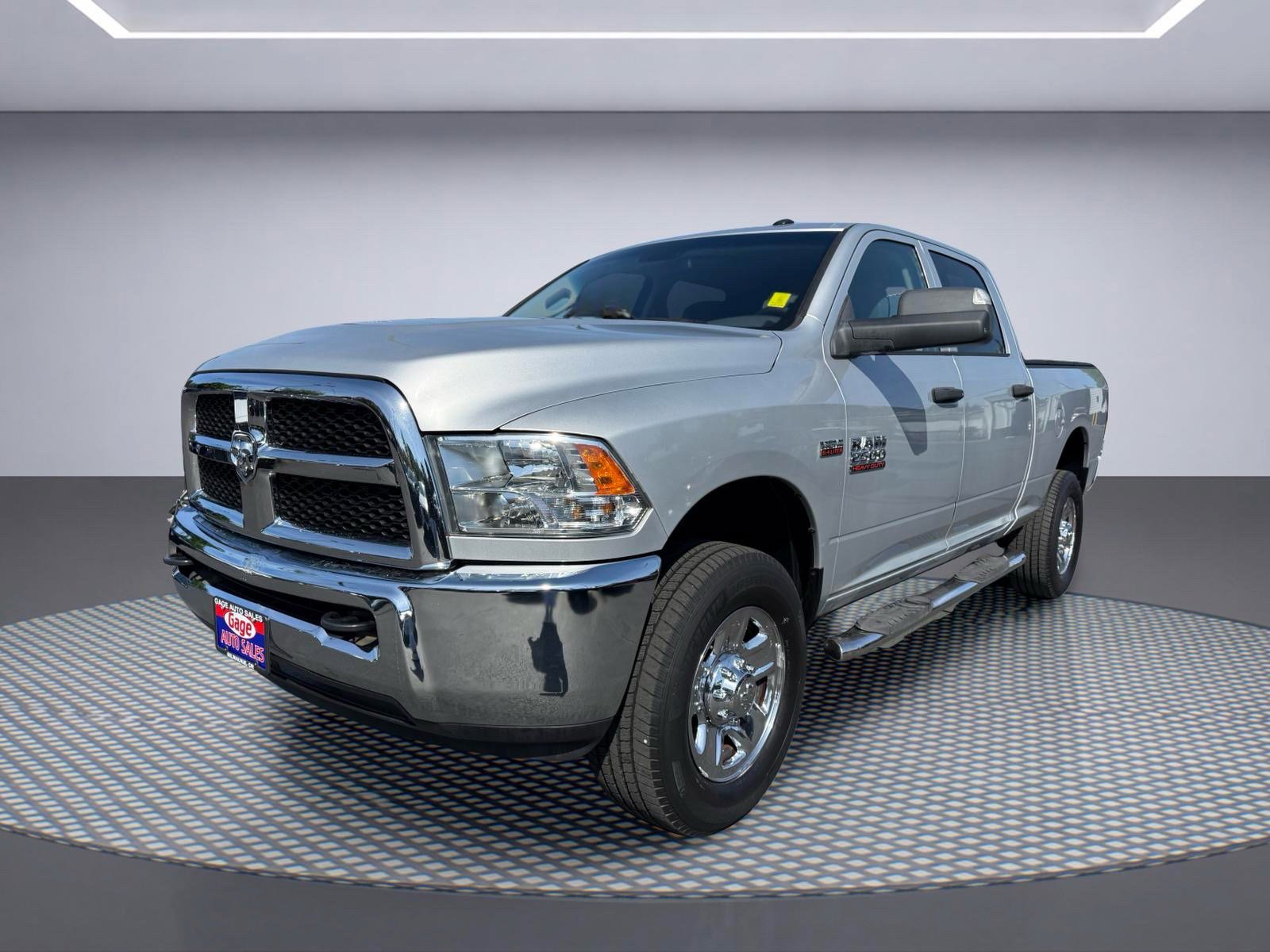 Used 2018 RAM 2500 Tradesman w/ Chrome Appearance Group AWD/4WD image 2