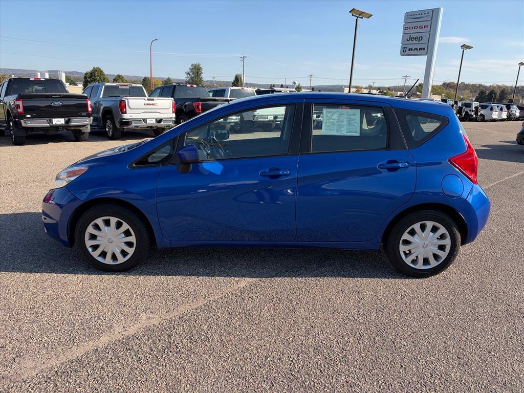 Used 2016 Nissan Versa Note SV FWD image 2