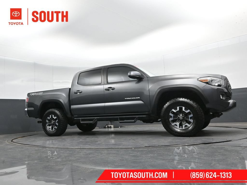 Used 2020 Toyota Tacoma TRD Off-Road AWD/4WD image 49