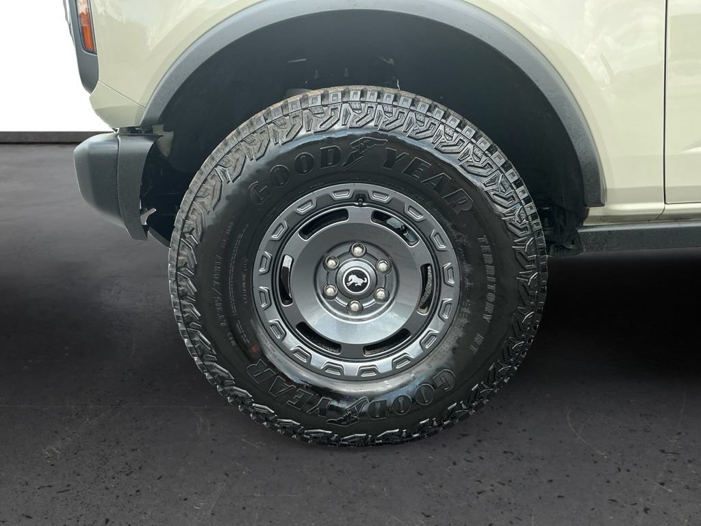 Used 2025 Ford Bronco Badlands w/ Sasquatch Package AWD/4WD image 13