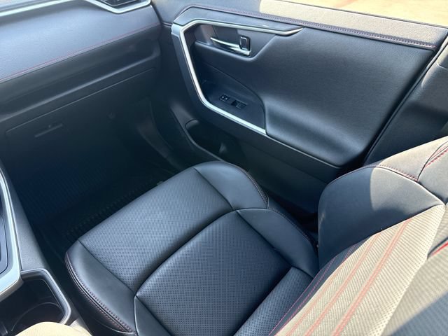 Used 2025 Toyota RAV4 XSE w/ Premium Package AWD/4WD image 16