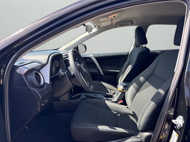 Used 2017 Toyota RAV4 LE FWD image 12