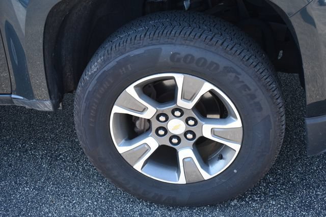 Used 2017 Chevrolet Colorado Z71 AWD/4WD image 12