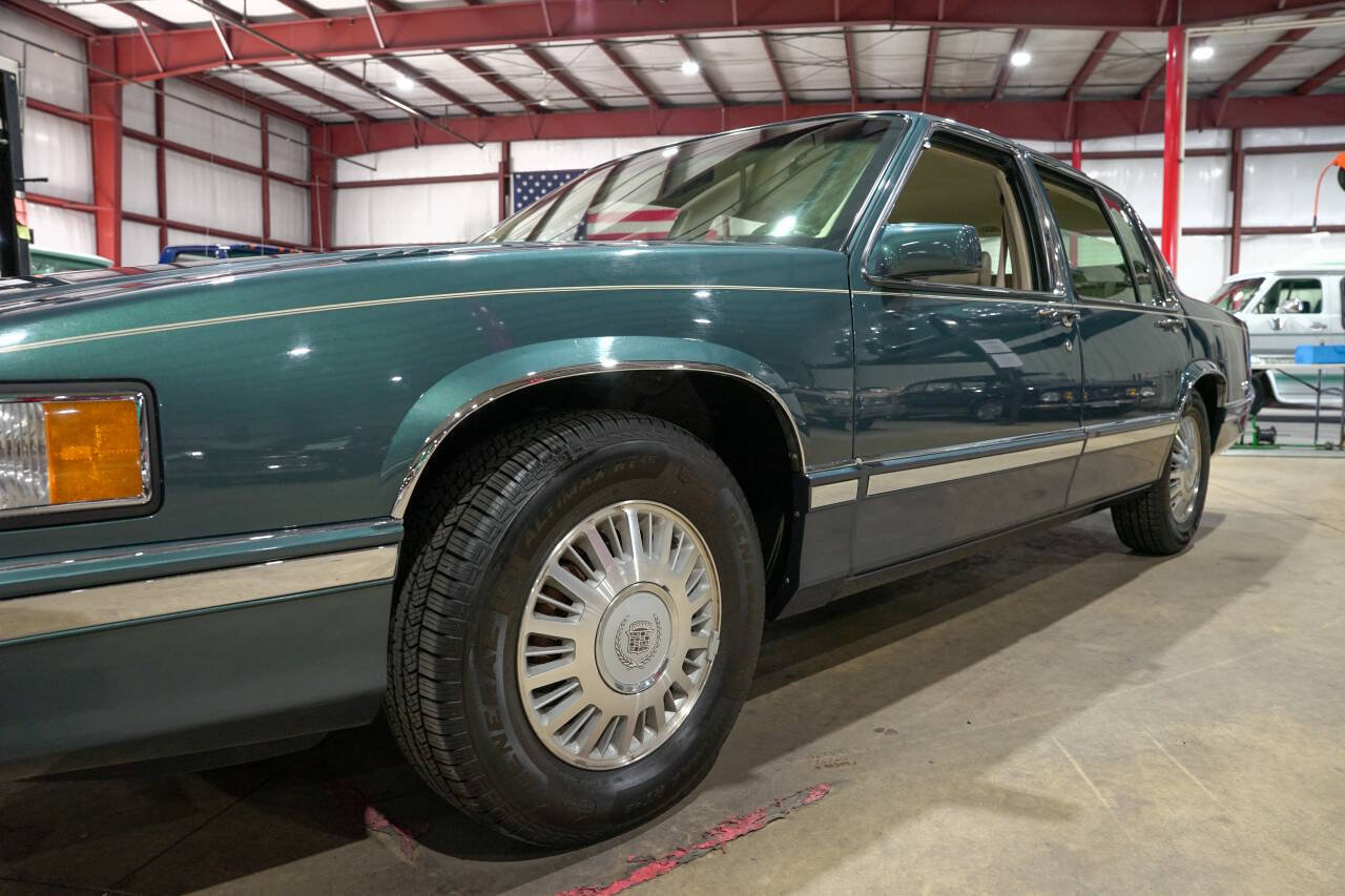 Used 1992 Cadillac De Ville Sedan FWD image 39
