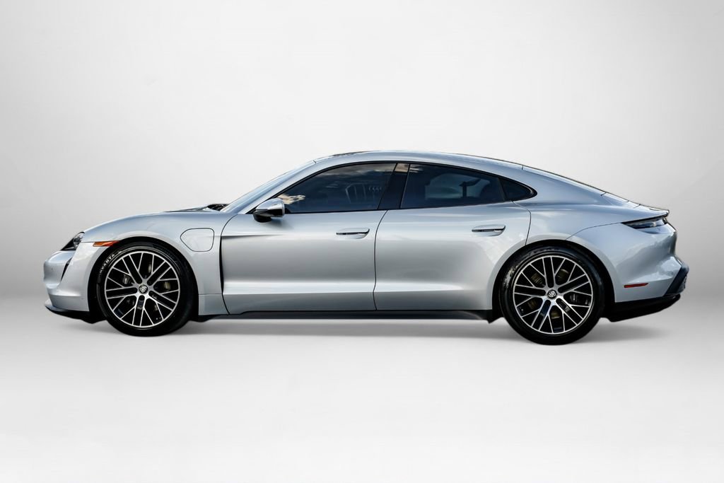 Used 2022 Porsche Taycan image 8