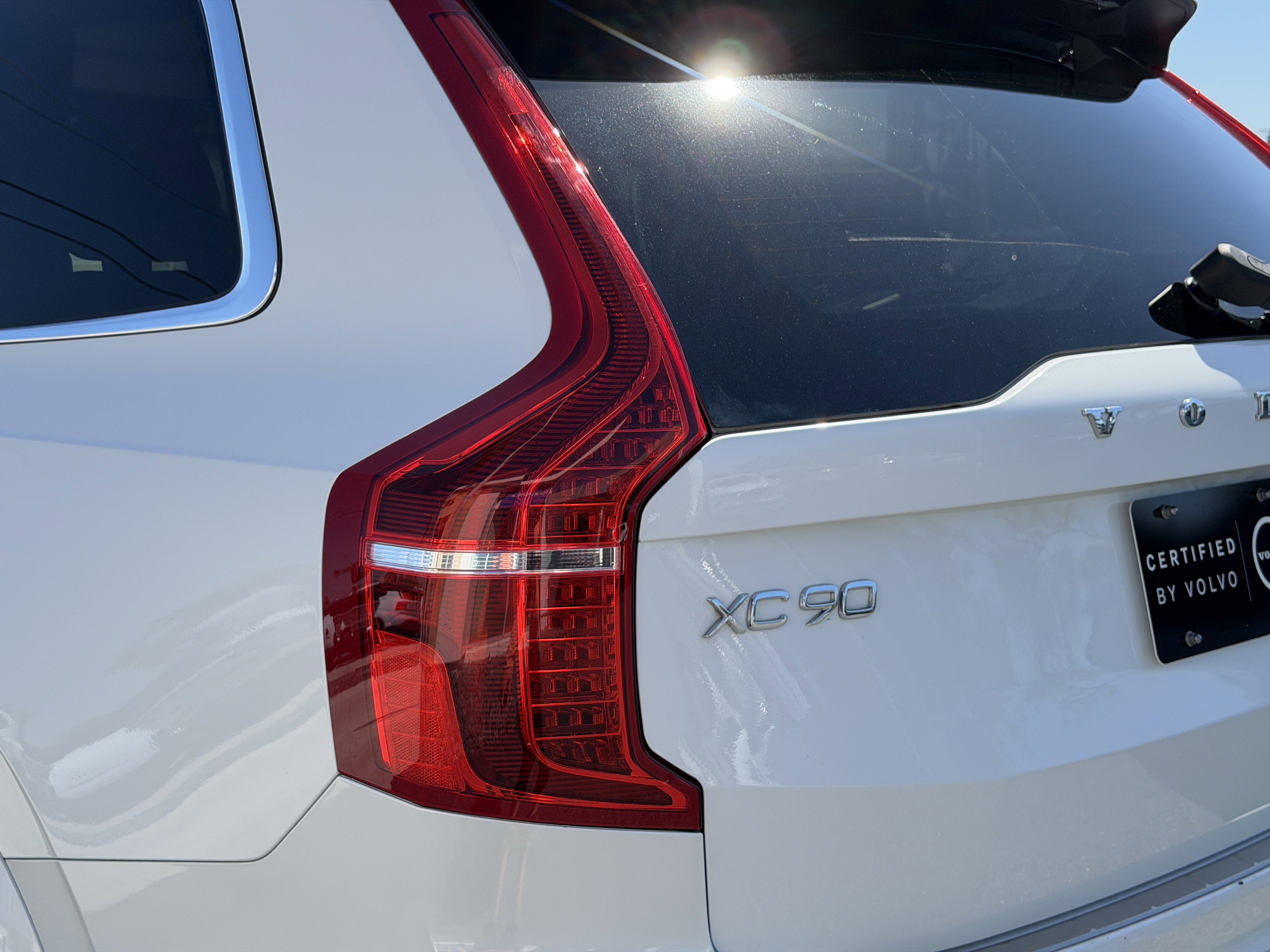 Certified 2023 Volvo XC90 B5 Core w/ Protection Package Premier image 8