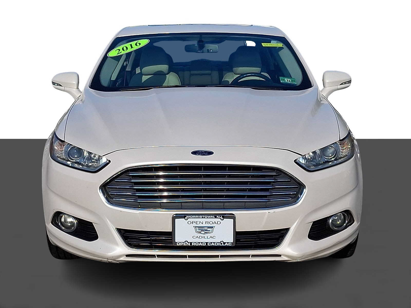 Used 2016 Ford Fusion Titanium FWD image 2