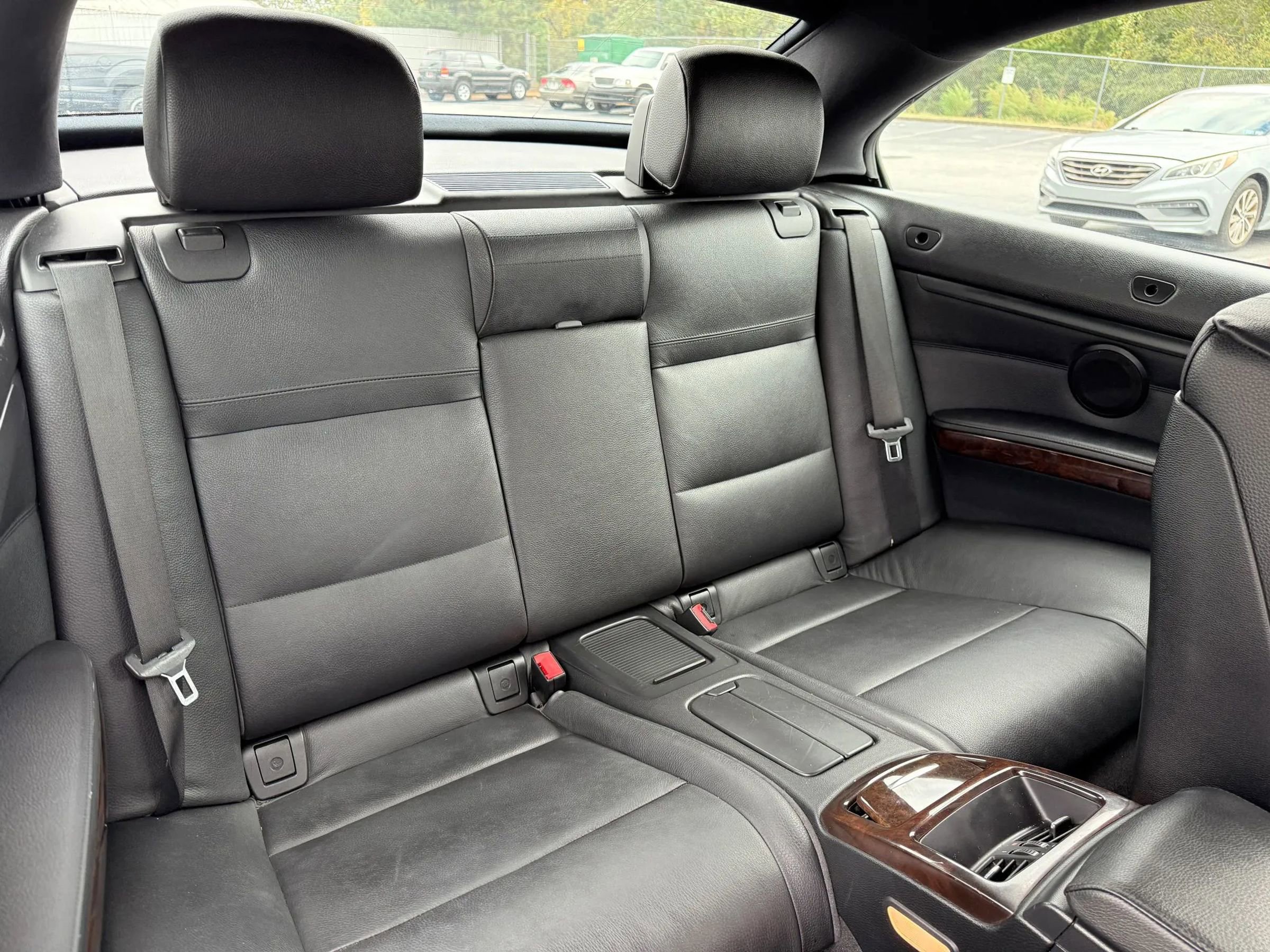 Used 2010 BMW 328i Convertible image 19