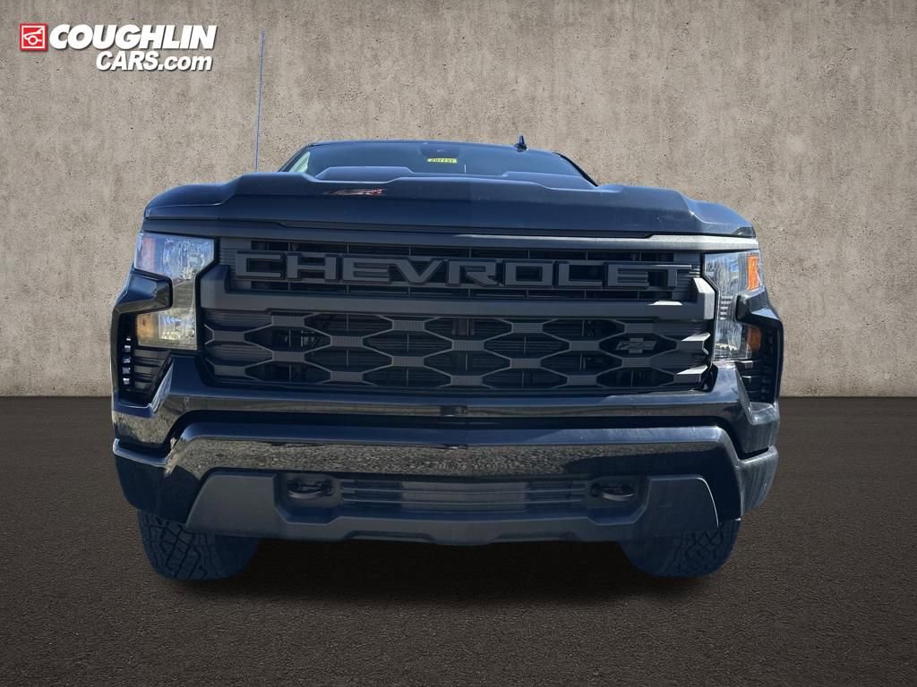 New 2026 Chevrolet Silverado 1500 Custom Trail Boss w/ Dark Appearance Package image 2