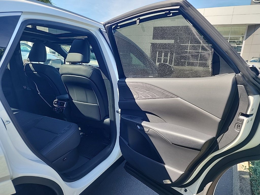 Certified 2025 Lexus RX 350 AWD w/ Convenience Package image 17