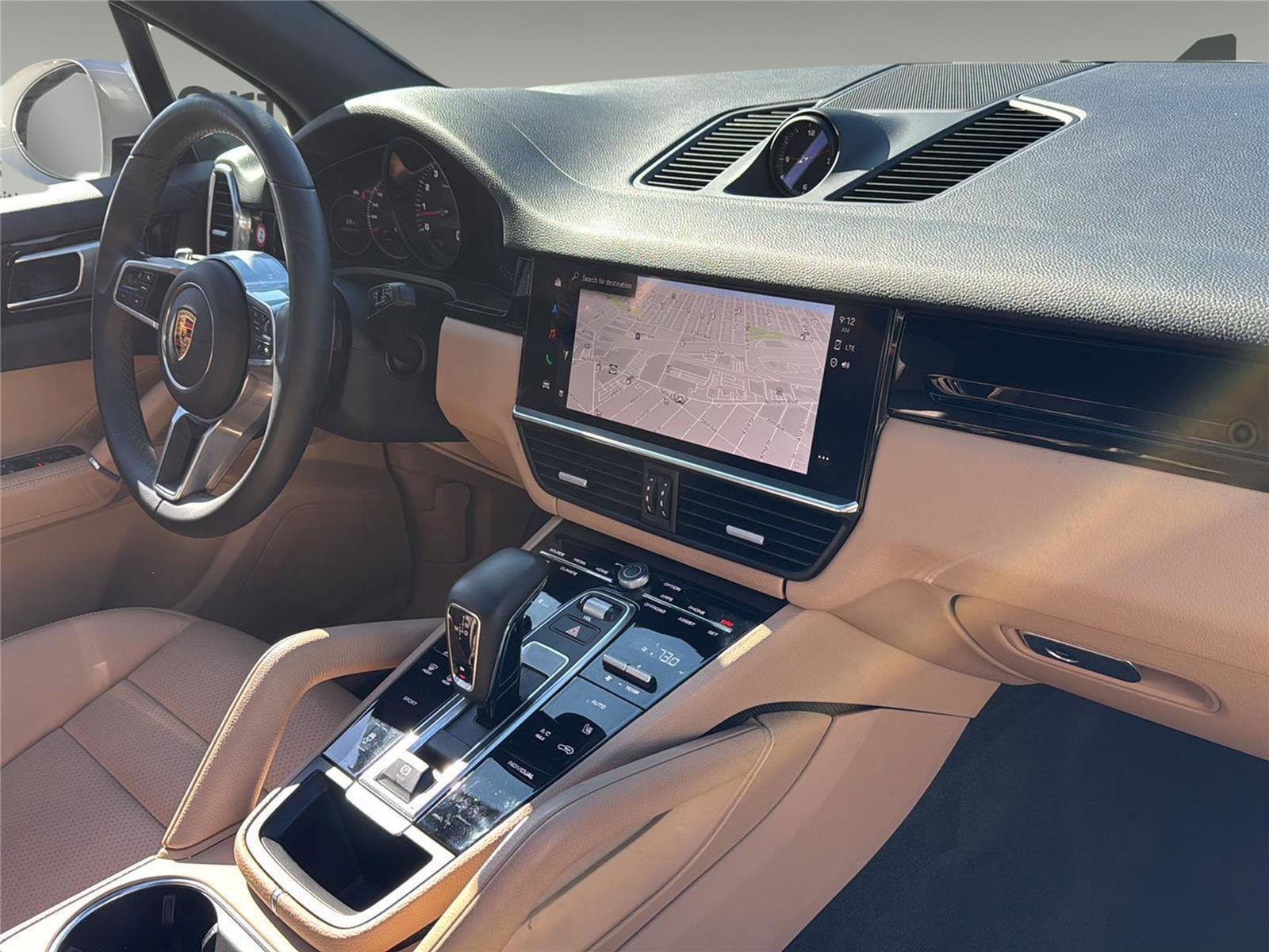 Used 2023 Porsche Cayenne image 32