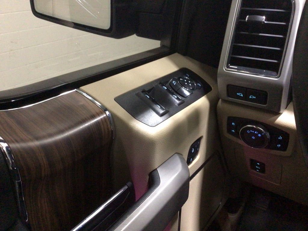 Used 2017 Ford F150 Lariat w/ Equipment Group 502A Luxury image 20