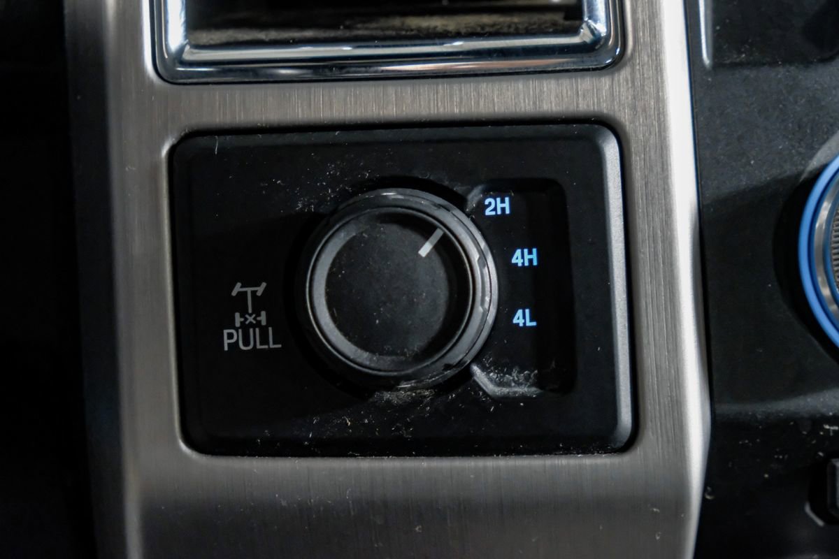 Used 2017 Ford F250 Platinum w/ FX4 Off-Road Package image 25