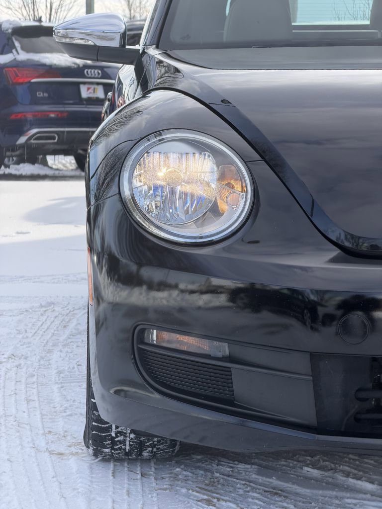 Used 2013 Volkswagen Beetle 2.5 50's Edition image 10