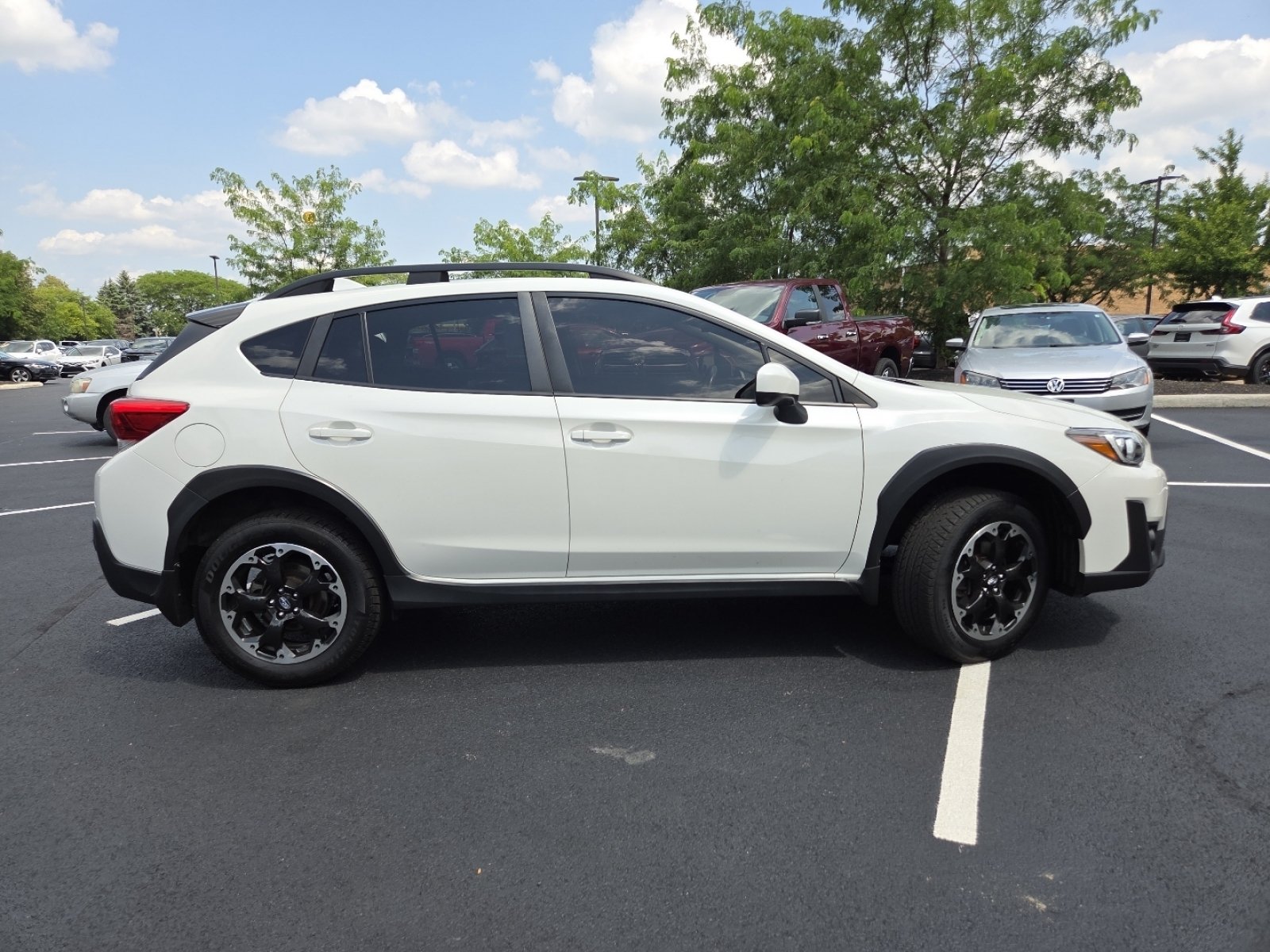 Used 2022 Subaru Crosstrek 2.0i Premium w/ Moonroof Package AWD/4WD image 23