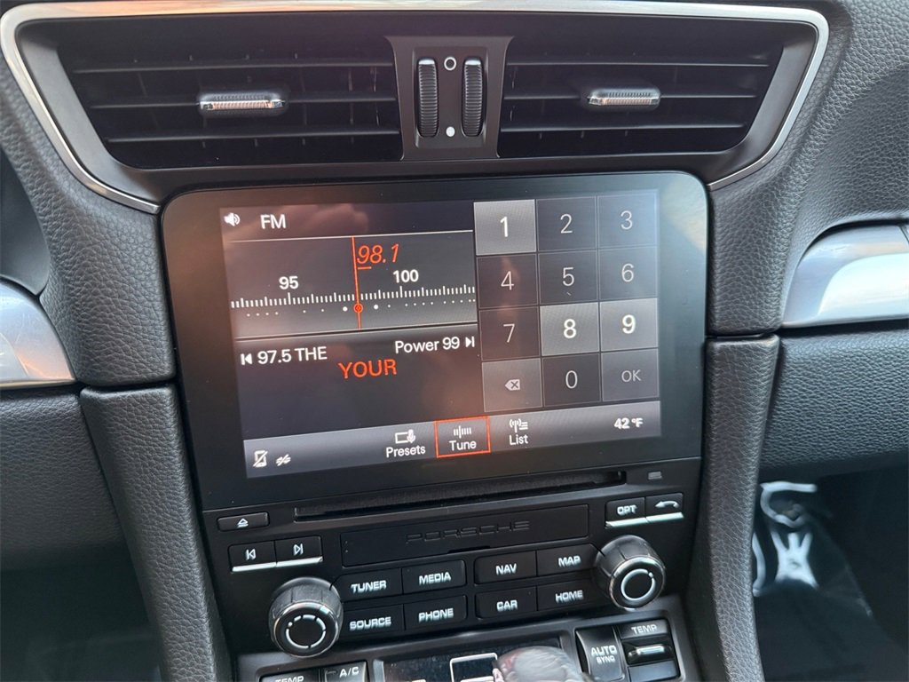 Used 2017 Porsche 911 Carrera image 21