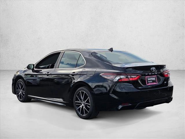 Used 2024 Toyota Camry SE image 8