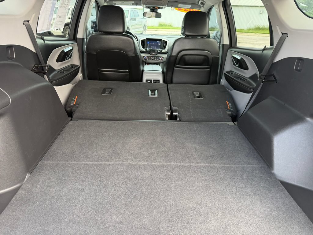 Used 2024 GMC Terrain SLT FWD image 25