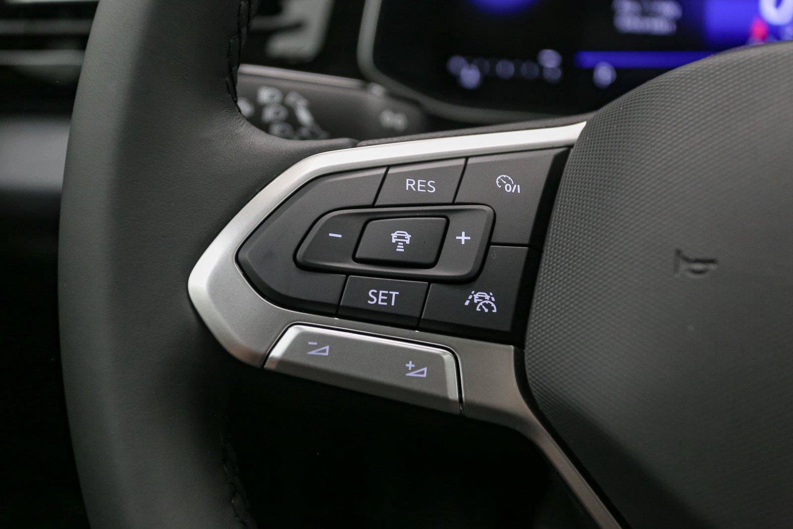 New 2027 Volkswagen Jetta SE FWD image 21