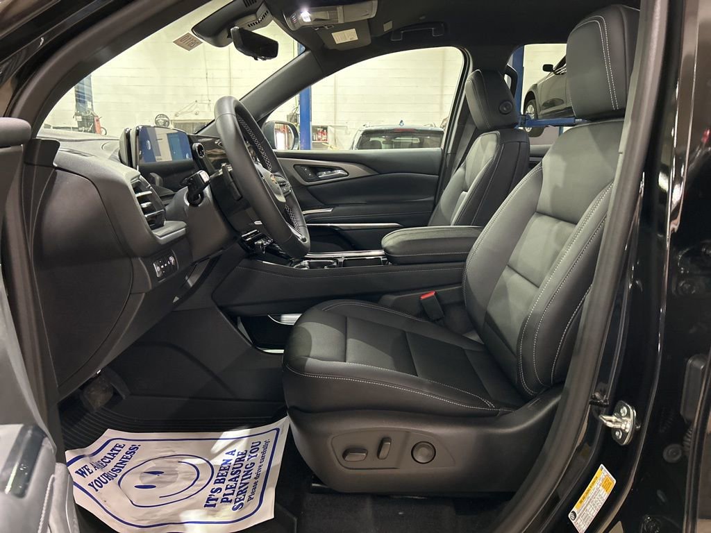 New 2026 Chevrolet Traverse LT w/ Driver Confidence Package image 18