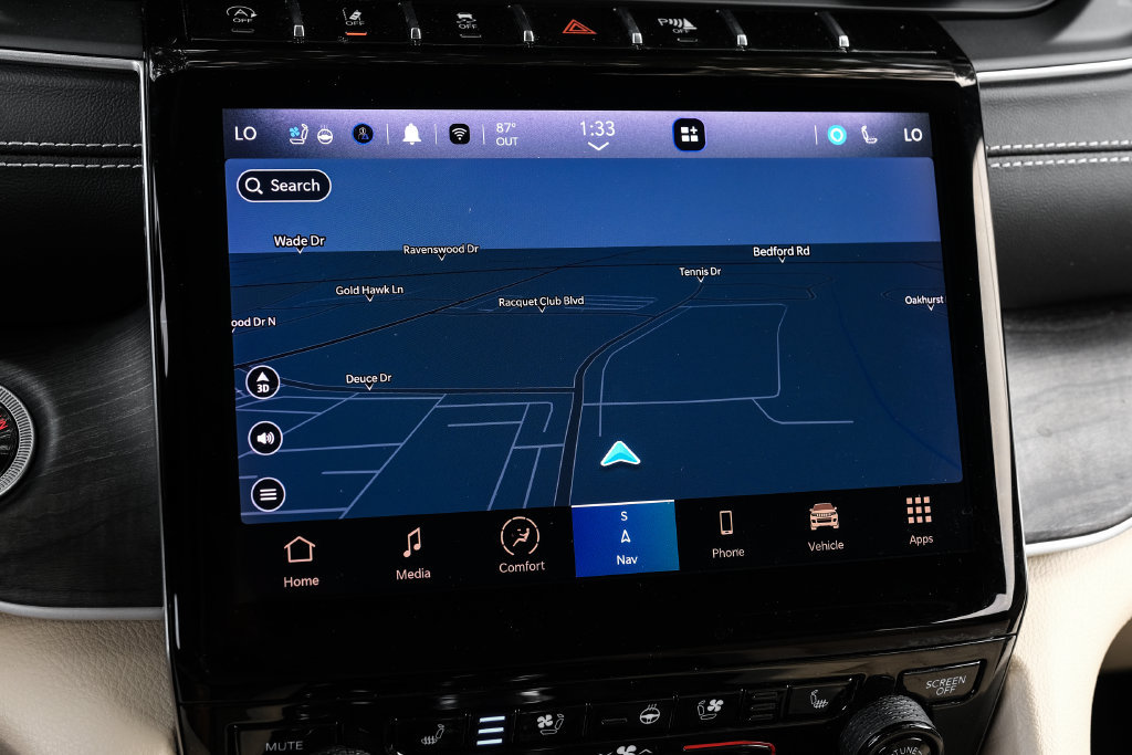 Used 2023 Jeep Grand Cherokee L Limited w/ Luxury Tech Group II AWD/4WD image 6