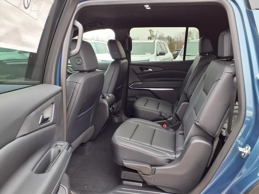 New 2026 Chevrolet Traverse LT w/ Driver Confidence Package image 8