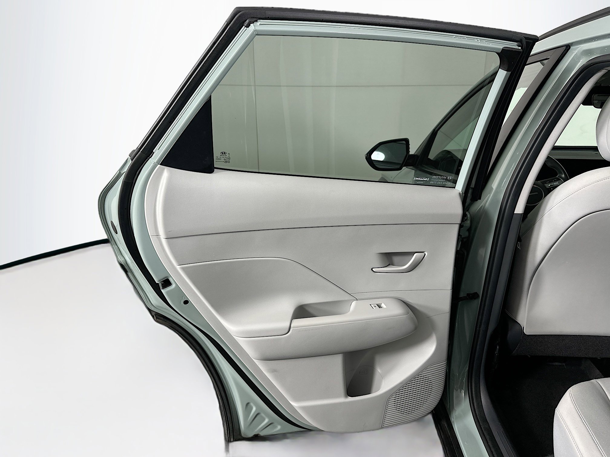 Used 2024 Hyundai Kona SEL image 25