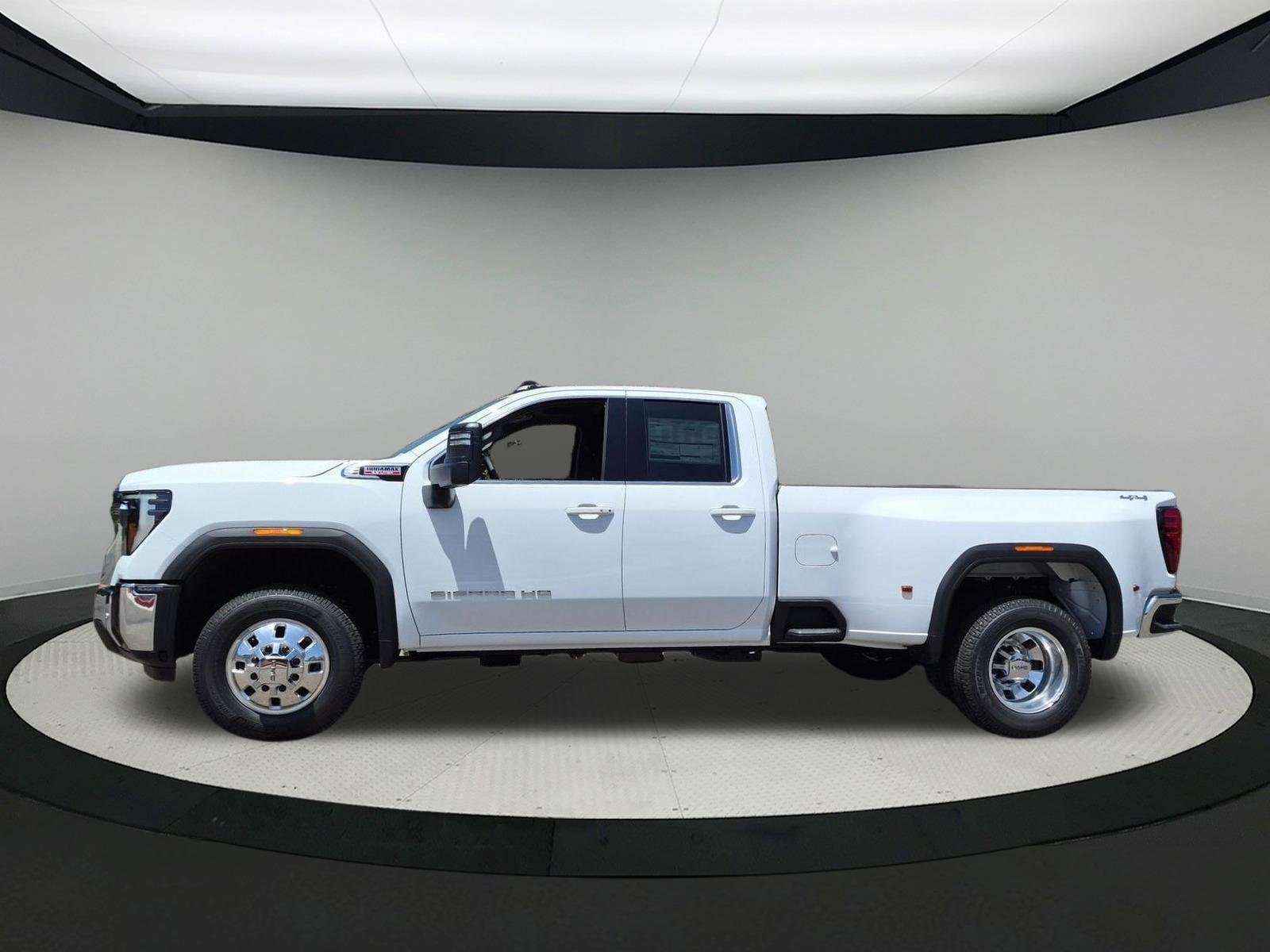 New 2026 GMC Sierra 3500 SLE w/ SLE Value Package AWD/4WD image 2