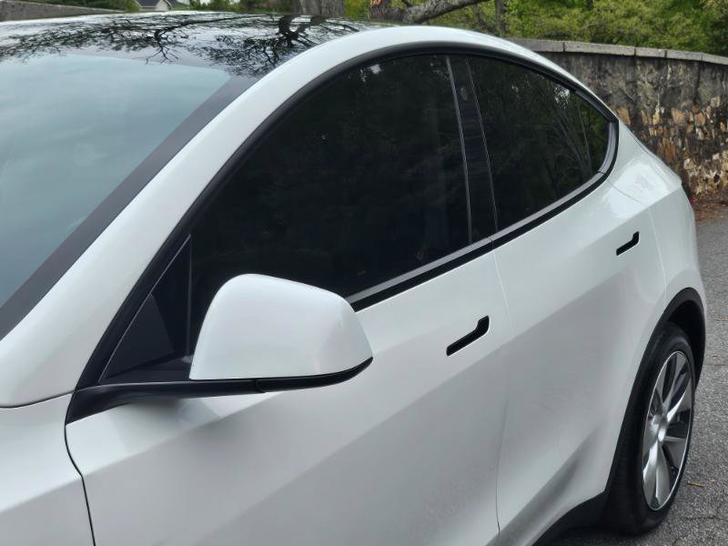 Used 2021 Tesla Model Y Long Range image 21