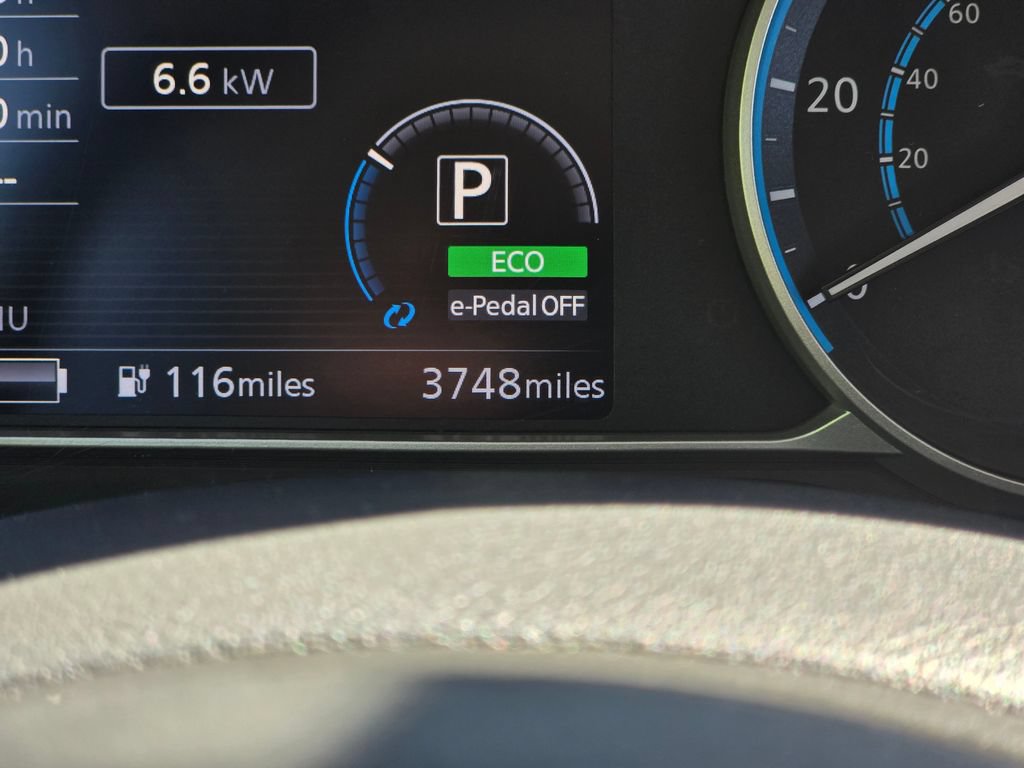 Used 2025 Nissan Leaf SV Plus FWD image 25