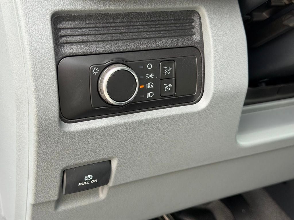 New 2026 Ford F550 4x4 Crew Cab image 29