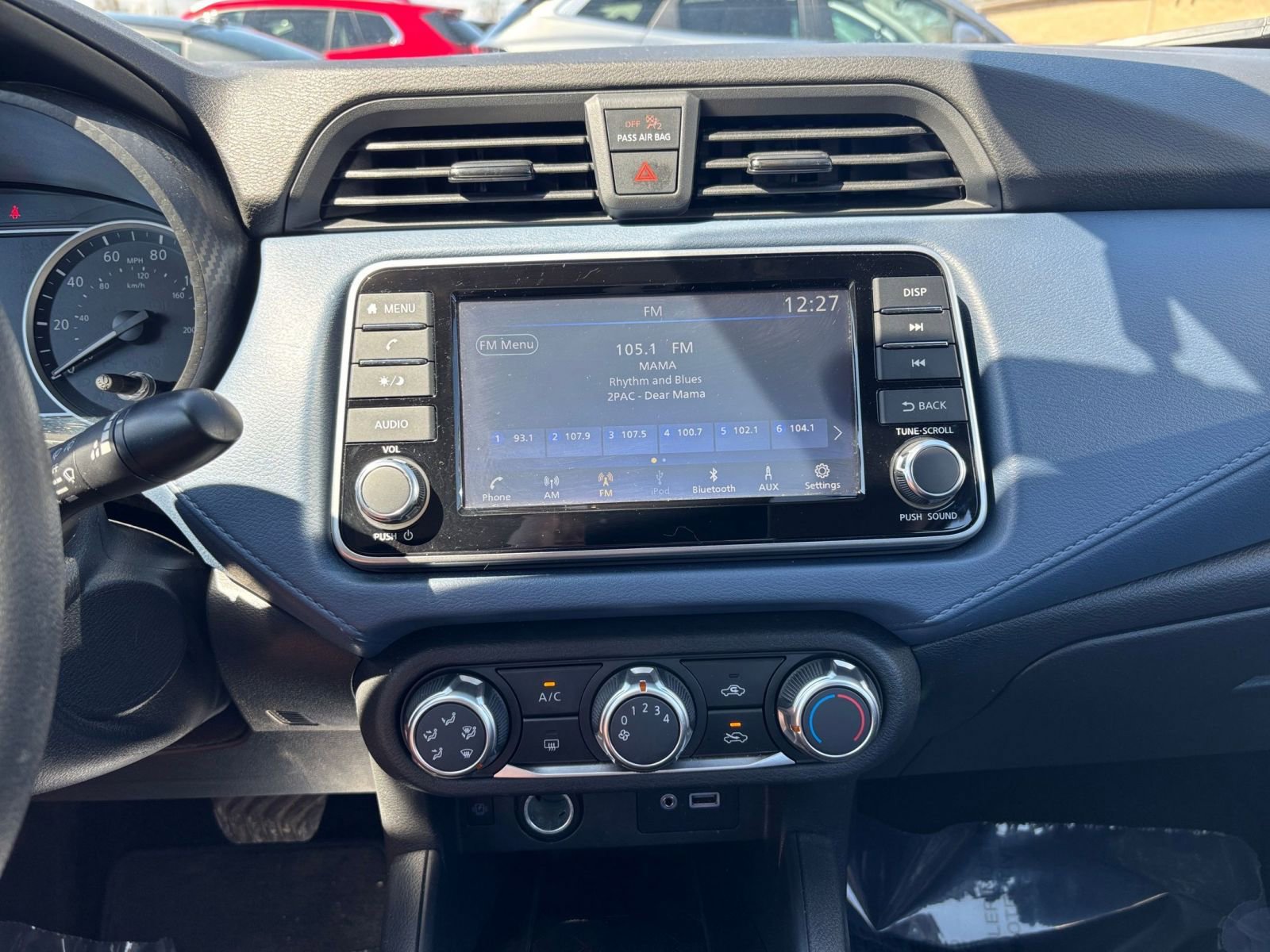 Used 2025 Nissan Versa SV image 20