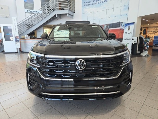 New 2025 Volkswagen Atlas Cross Sport SEL Premium R-Line image 2