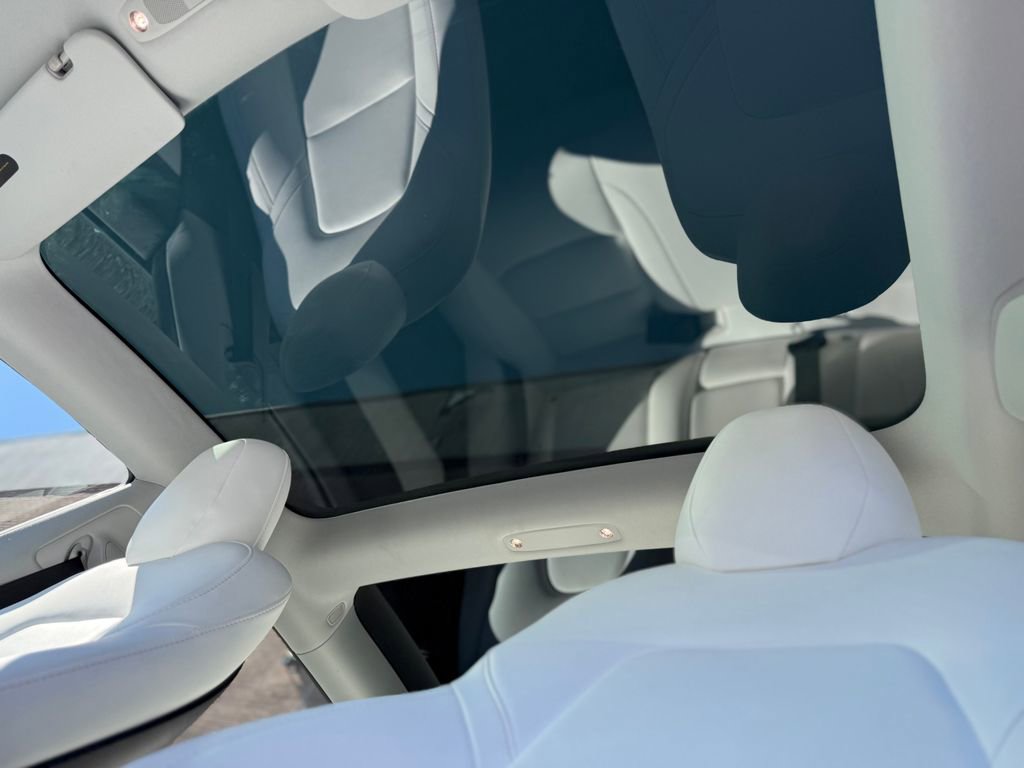 Used 2020 Tesla Model 3 Standard Range Plus image 26