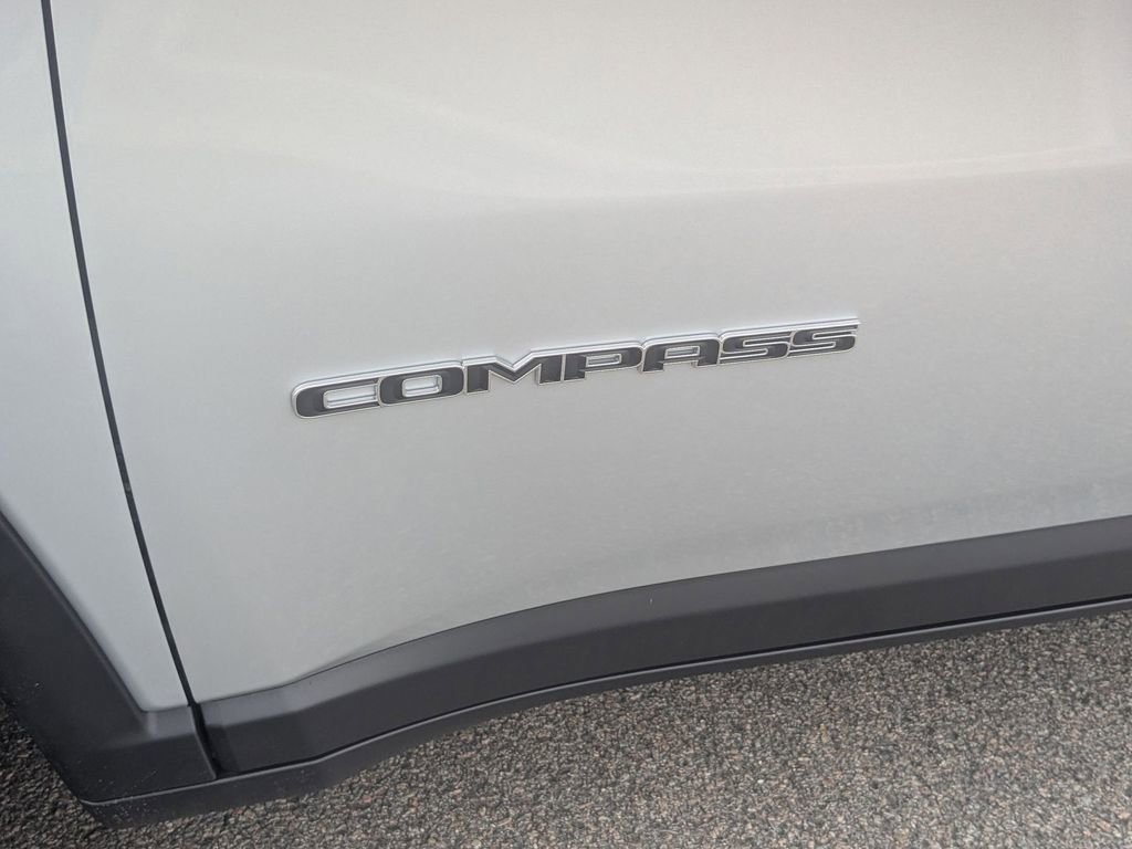 New 2026 Jeep Compass Limited w/ Sun, Sound & Navigation Group AWD/4WD image 10