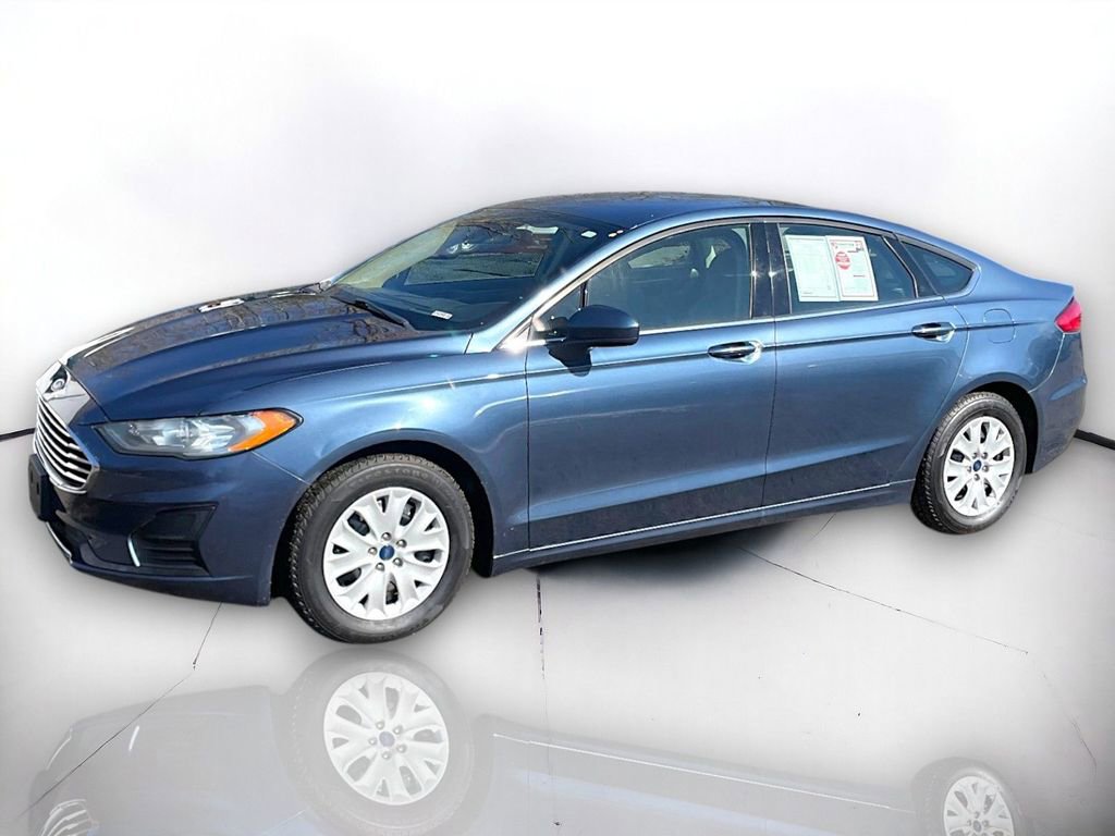 Used 2019 Ford Fusion S FWD image 2