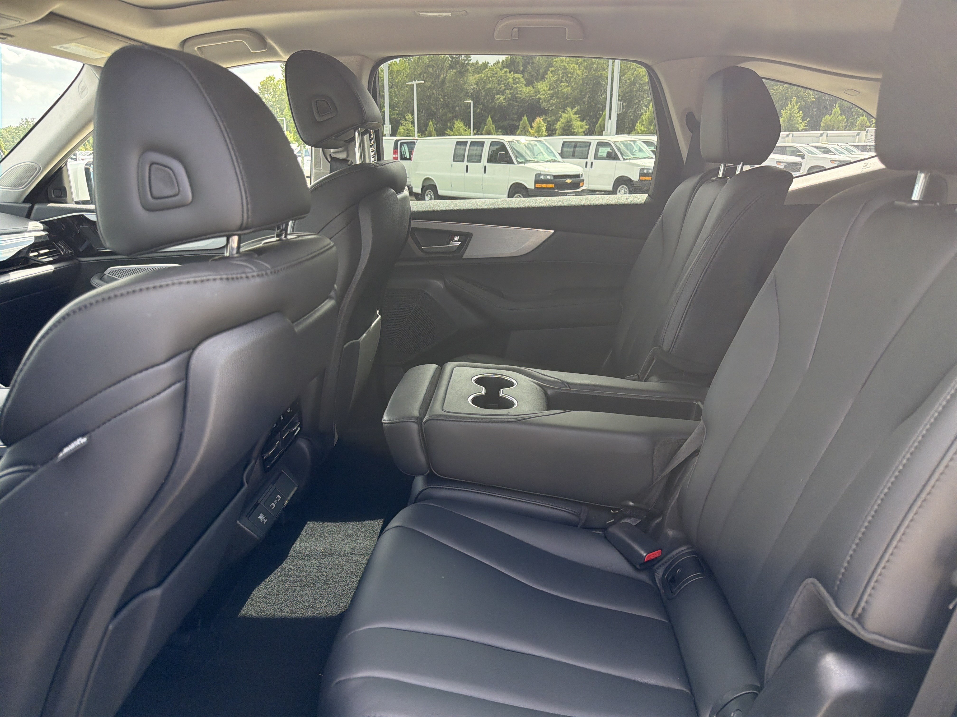 Used 2023 Acura MDX SH-AWD image 30