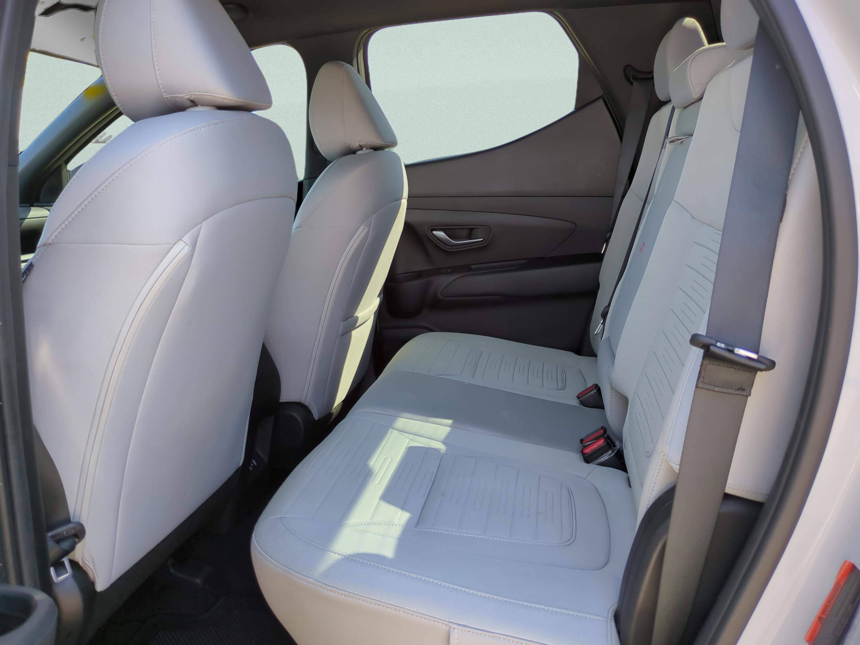 Certified 2025 Hyundai Santa Cruz SE FWD image 10