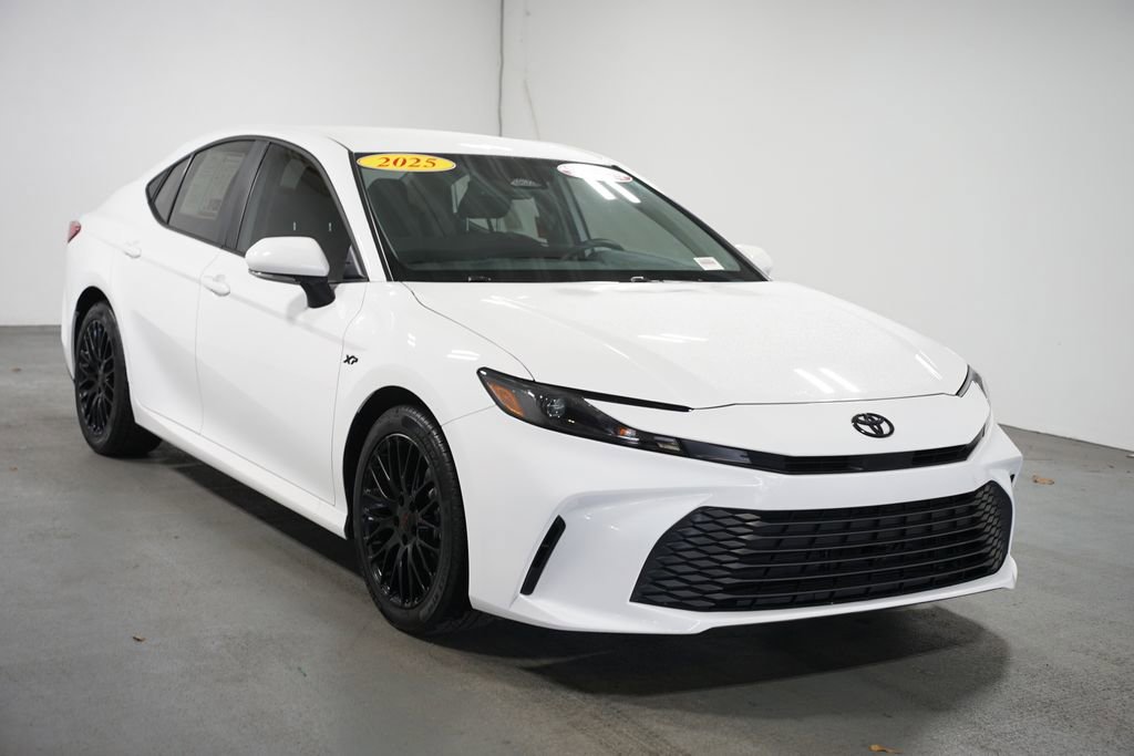 Certified 2025 Toyota Camry LE w/ Convenience Package image 3