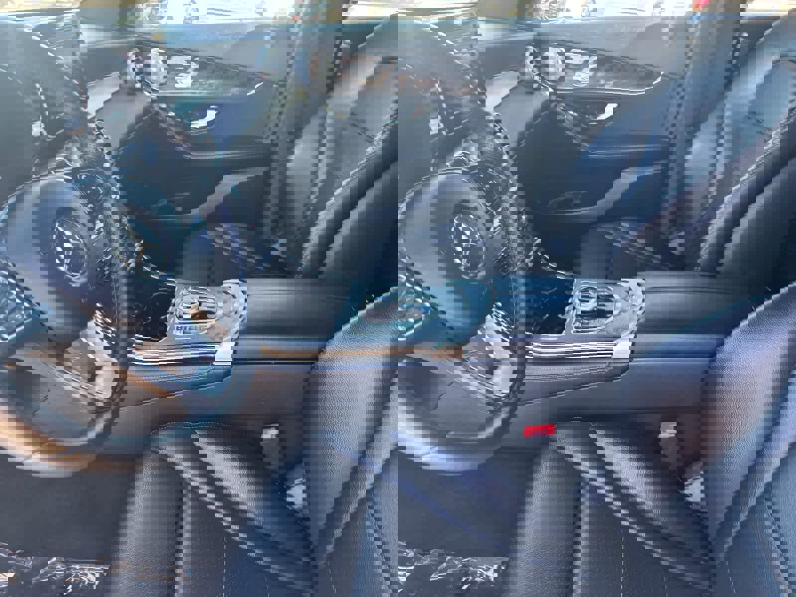 Used 2018 Mercedes-Benz GLC 300 4MATIC Coupe image 16