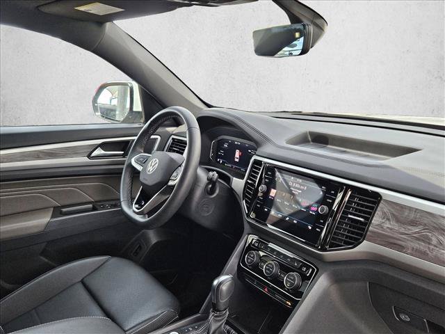 Used 2023 Volkswagen Atlas Cross Sport SE FWD image 11