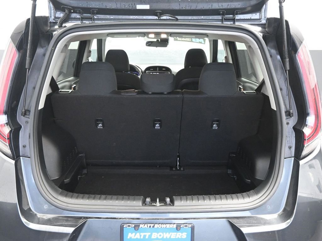Used 2025 Kia Soul LX w/ LX Technology Package image 12
