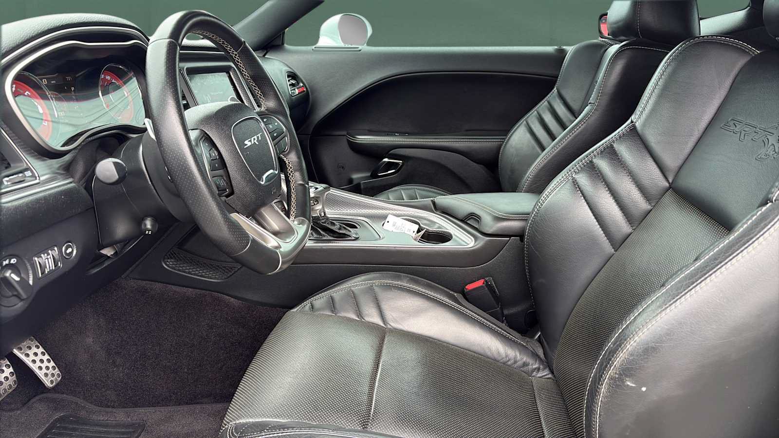 Used 2018 Dodge Challenger SRT Hellcat RWD image 22