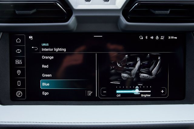 Used 2025 Lamborghini Urus SE image 78