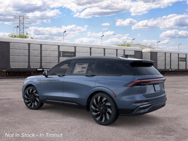 New 2026 Lincoln Nautilus Reserve w/ Jet Appearance Package AWD/4WD image 4