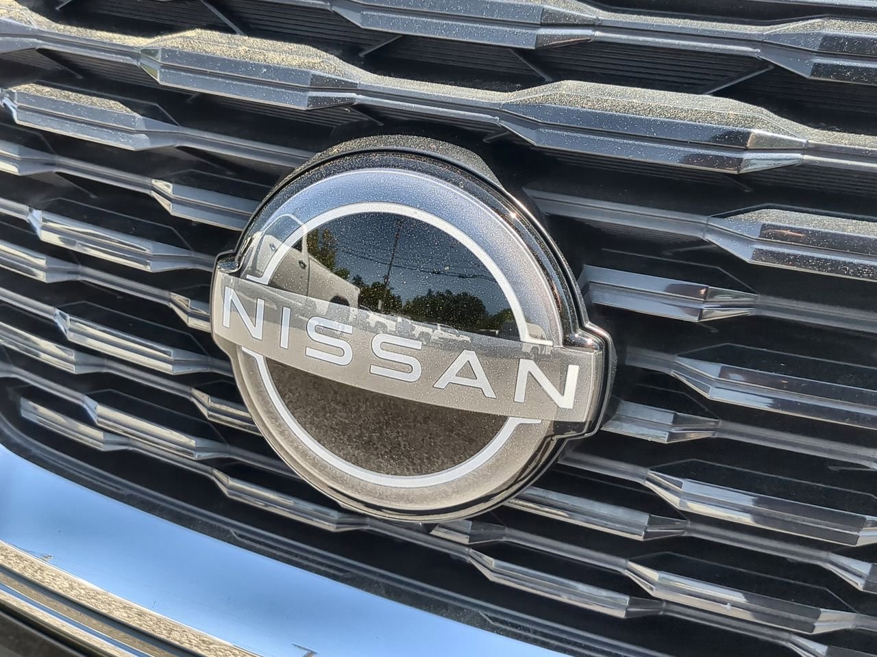 Used 2023 Nissan Rogue SV w/ SV Premium B Package image 30