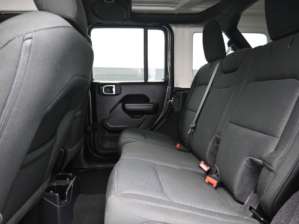 Used 2021 Jeep Wrangler Unlimited Sport image 18