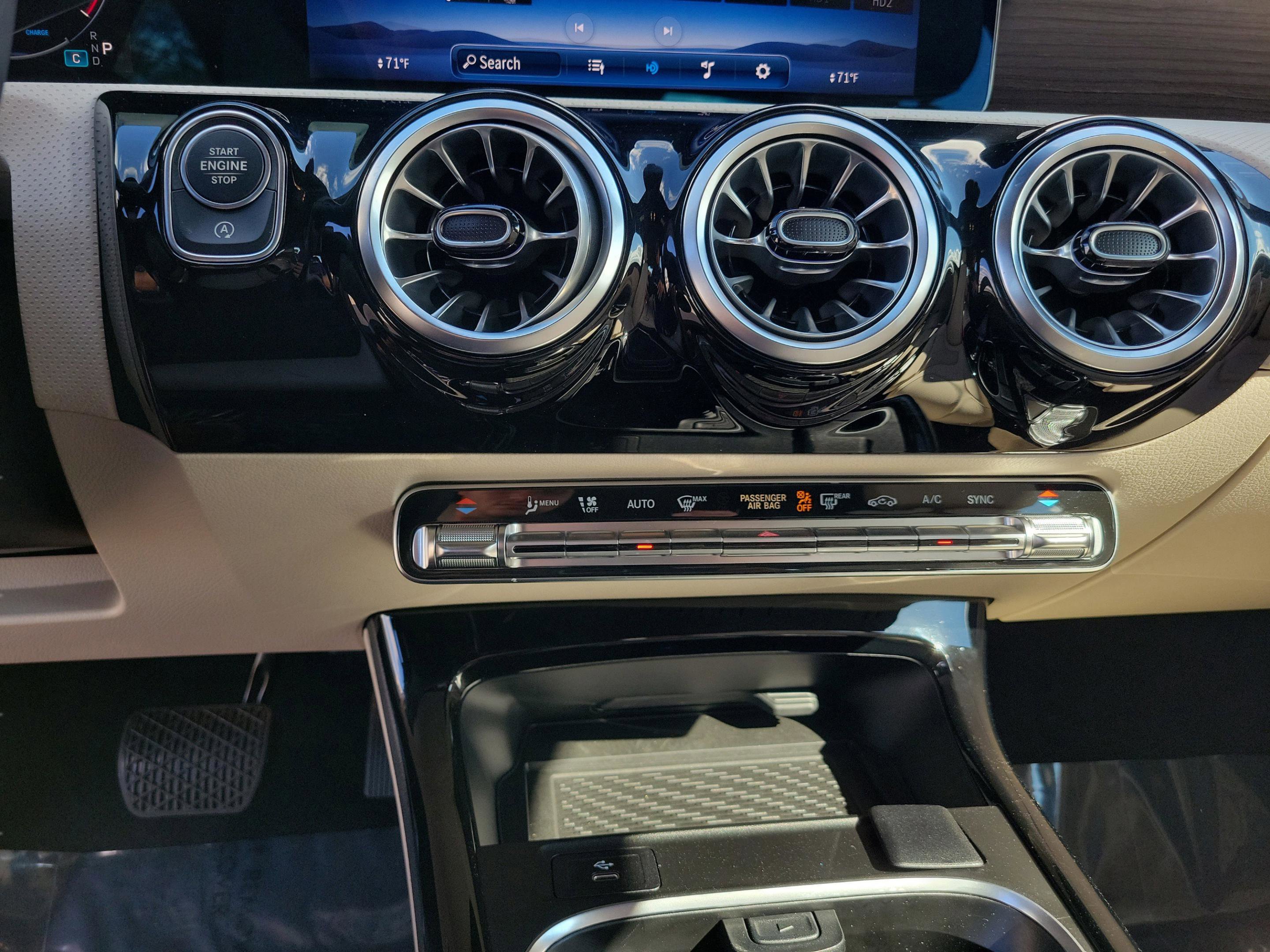 Certified 2026 Mercedes-Benz CLA 250 image 26